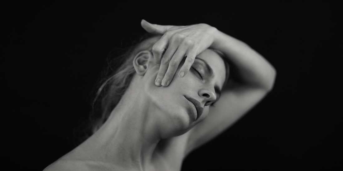 Five Remedies for Dry Winter Skin - Flora Mirabilis