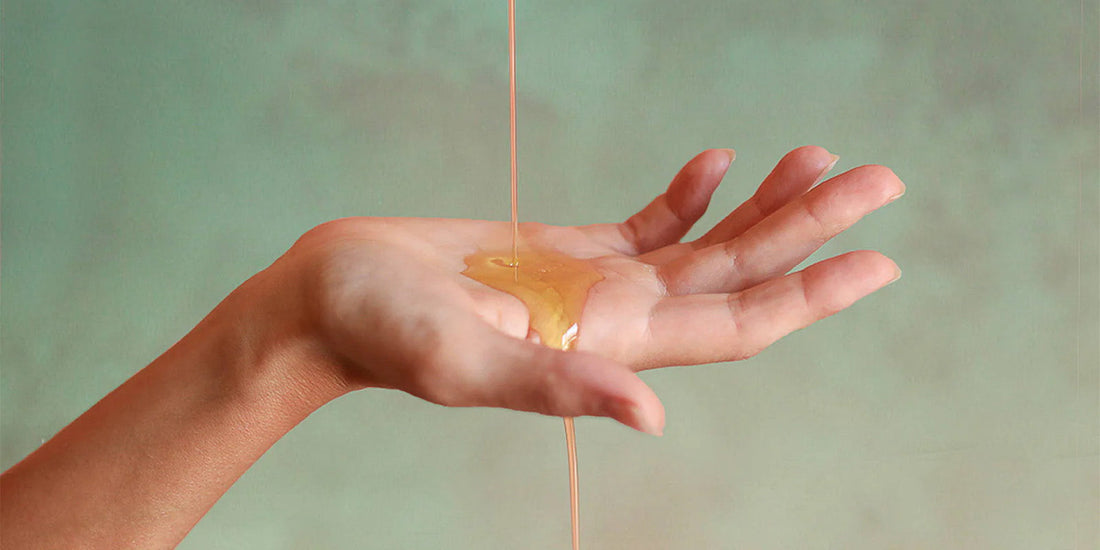 Are Face Oils Comedogenic? - Flora Mirabilis